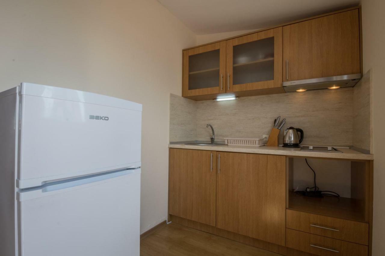 Семеен Хотел Бриз Sozopol Exterior photo